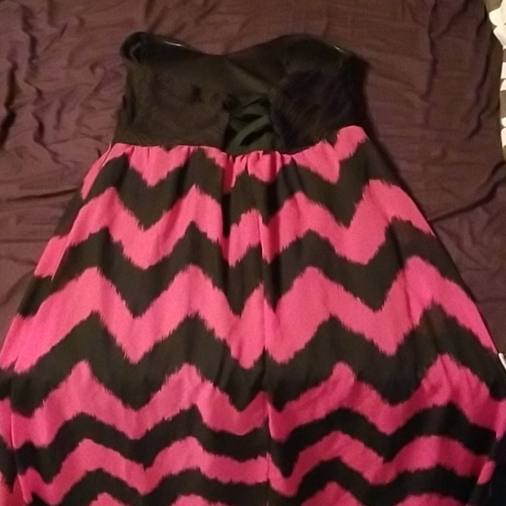 Dress - Picture 2 of 2